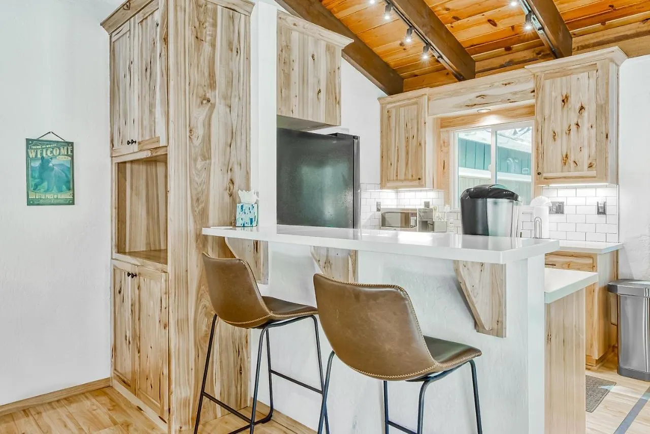 The Lazy Golden Cabin Саус Лэйк Тахо Дом отдыха